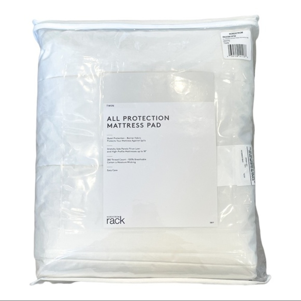 NORDSTROM Mattress Pad - TWIN